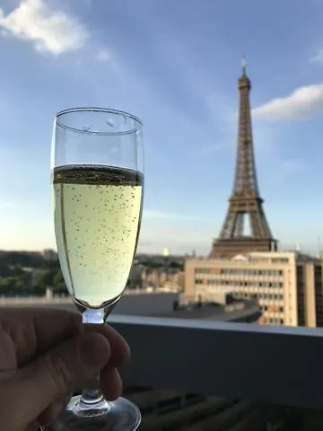 Apartmán Eiffel Tower Incredible View *