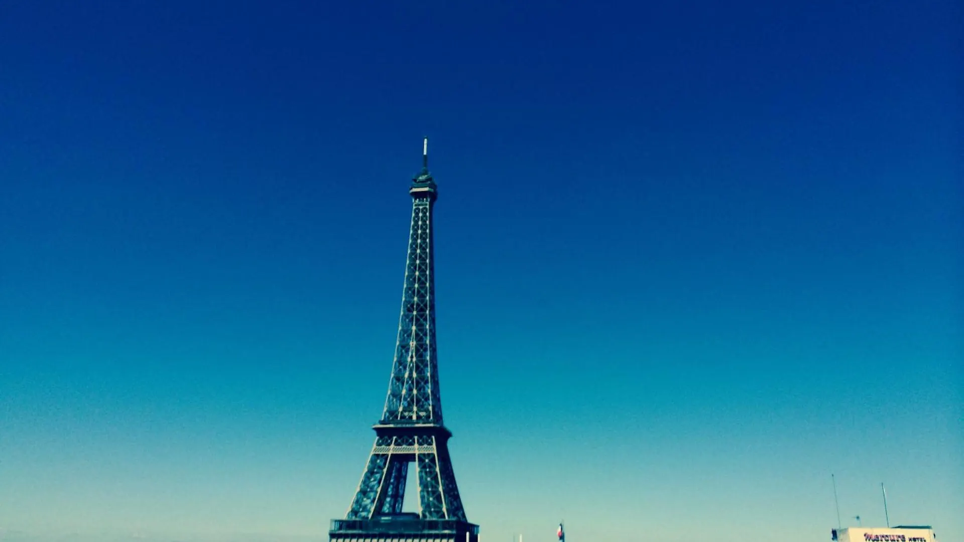 Eiffel Tower Incredible View *